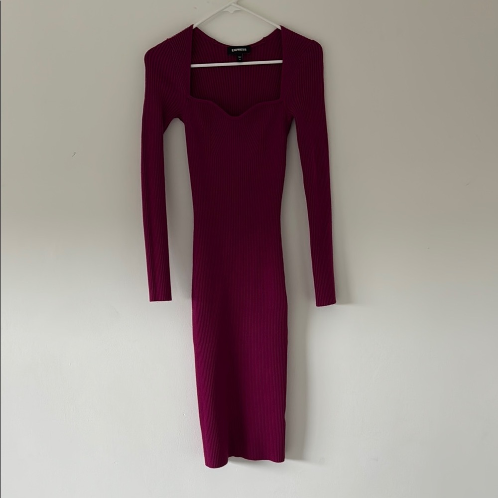 Express Red Sweetheart Neck Long Sleeve Bodycon Dress